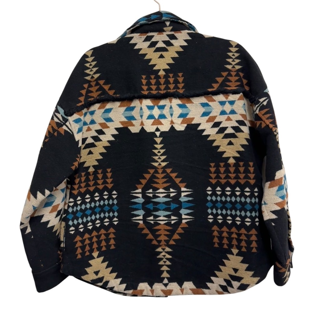New In Women's M Aztec Shacket Jacket Black Western Southwest Button Front - Picture 4 of 7